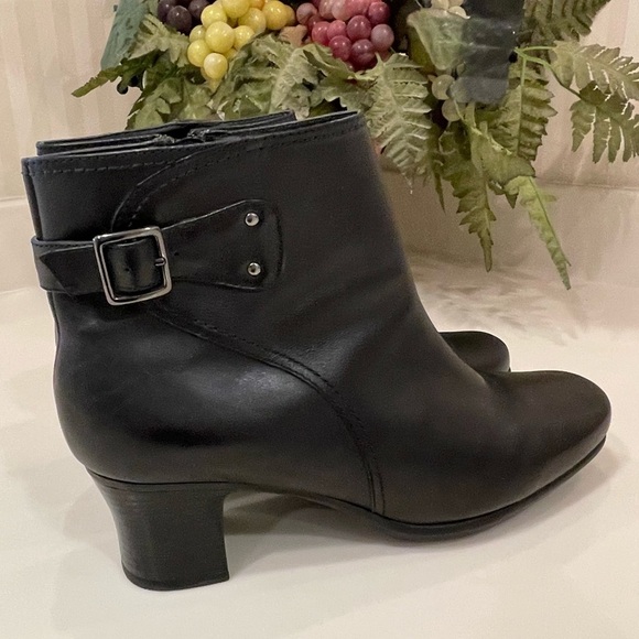 Clarks Black Leather Side Zip Ankle Boots With Buckle Detail - Picture 1 of 16